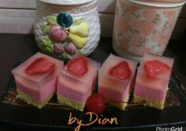 gambar untuk cara membuat Puding Bolu Busa Strawberry??