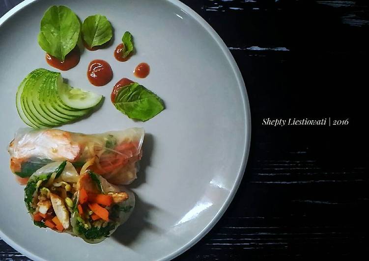 resep masakan Vietnamase spring roll (bahan seadanya karna demam plating)