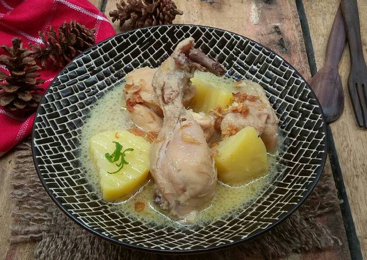 gambar untuk resep makanan Opor Ayam simple #BantuMantenBaru