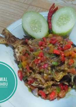 Ikan Bawal Goreng Sambal Dabu-Dabu