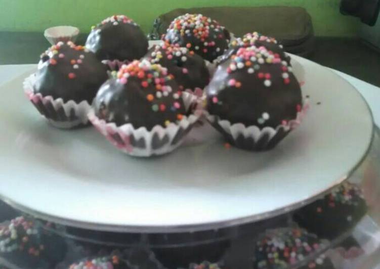 Resep Bola coklat biskuit Karya Ariani