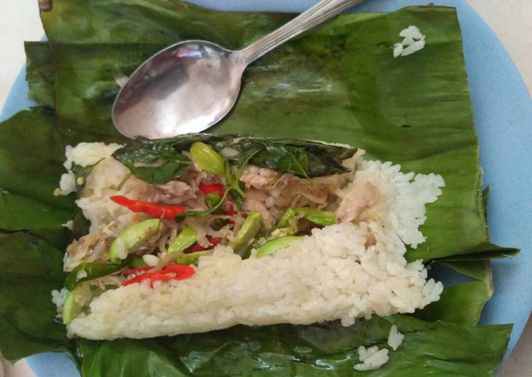 Resep Nasi bakar ayam teri pete Dari Evy Susanti