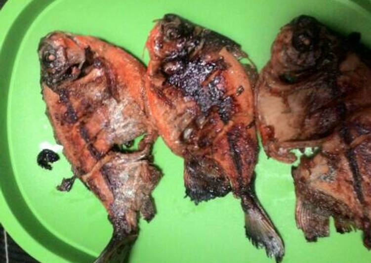 Resep Ikan bawal bakar Oleh Numadian