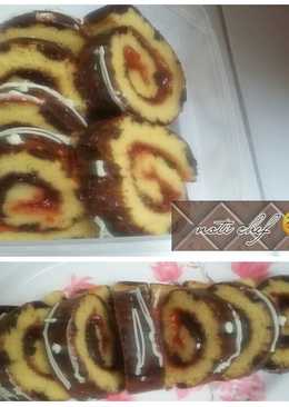 Bolu Gulung Selai Strawberry