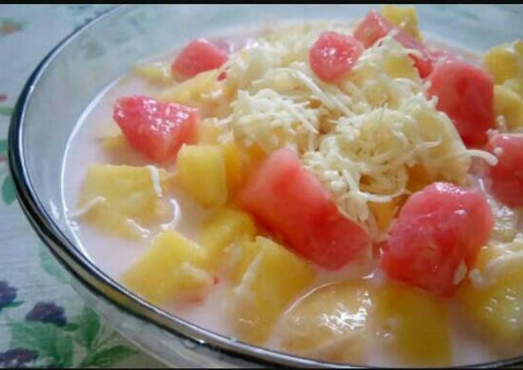 gambar untuk resep Salad Fruit With Cimory