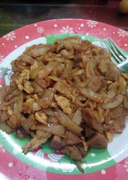 Kwetiau goreng simple