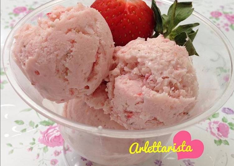 bahan dan cara membuat Strawberry Ice Cream