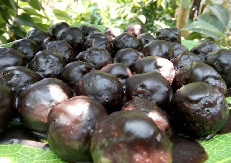 bahan dan cara membuat Choco ball (bola - bola coklat)