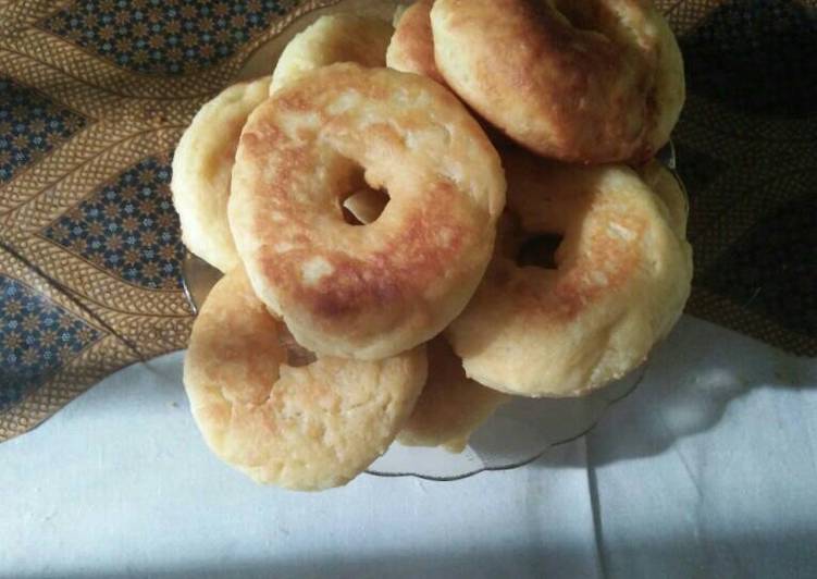 Resep Donat kentang empuk Oleh Indah Sekar