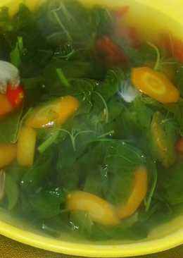 Sayur bening bayam wortel