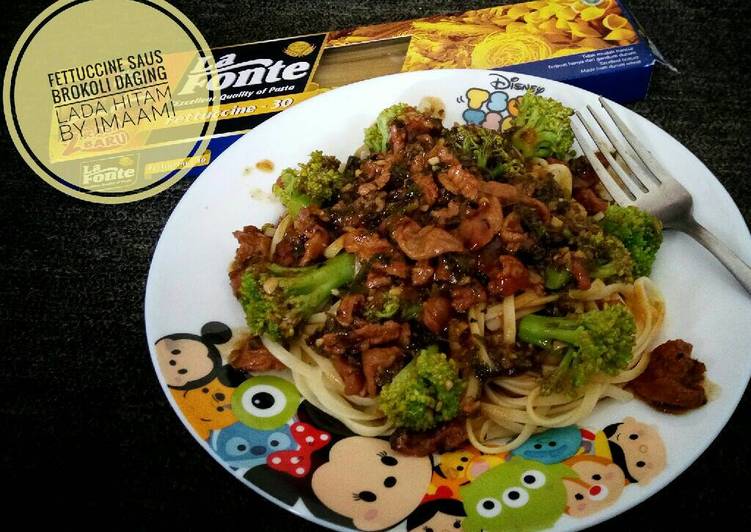 bahan dan cara membuat Fettuccine Saus Brokoli Daging Lada Hitam