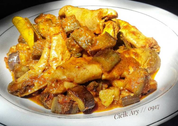 Resep Sambal goreng terong telur ikan (#pr_olahanterong) Karya Cicik Ary