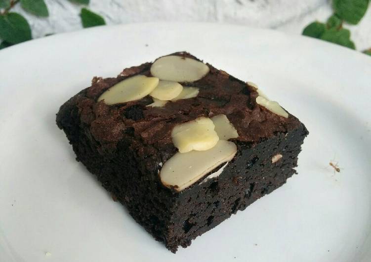 resep lengkap untuk Chewy Brownies