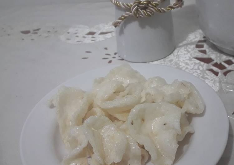 Kerupuk nasi