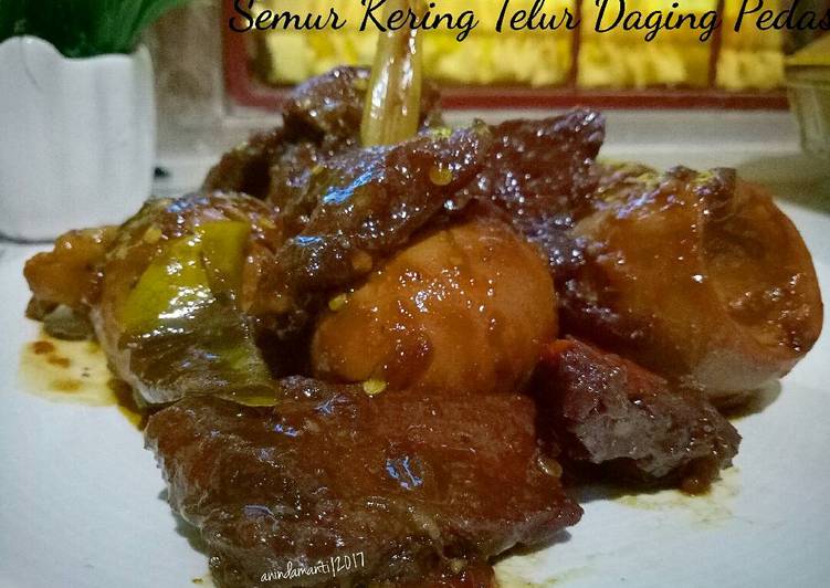 resep makanan Semur Kering Telur Daging Pedas