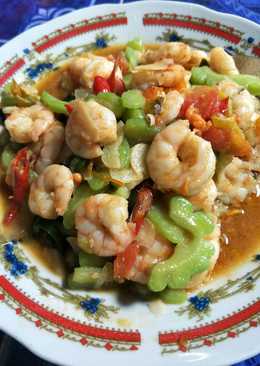Tumis udang pare