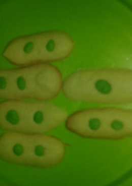 Kue kering lidah kucing pandan