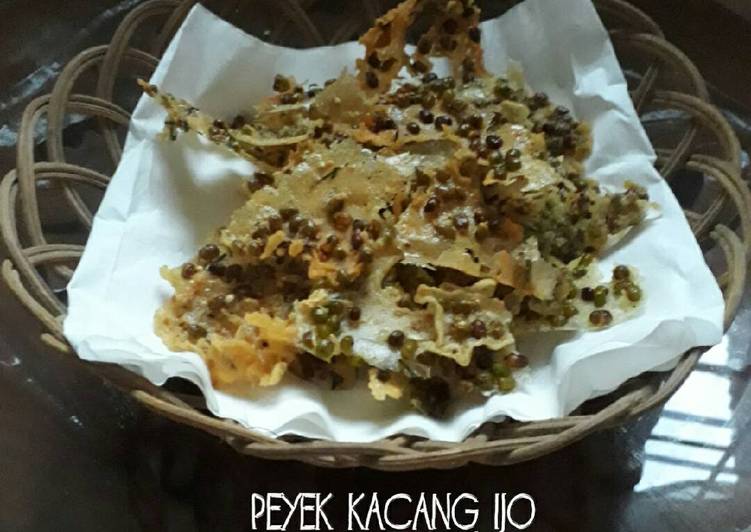 cara membuat Peyek kacang ijo