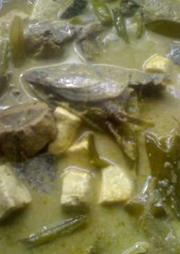 Gulai tongkol lado kutu khas minang