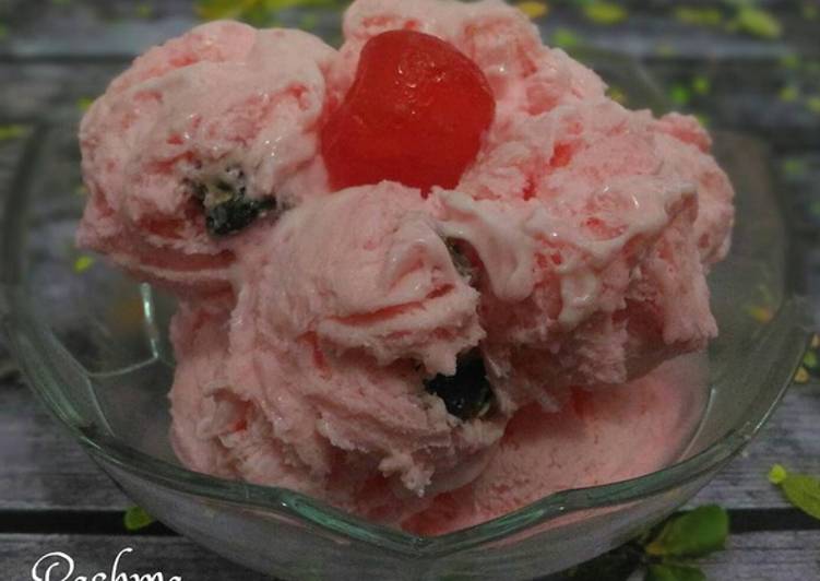 gambar untuk cara membuat Yogurt Ice Cream Strawberry