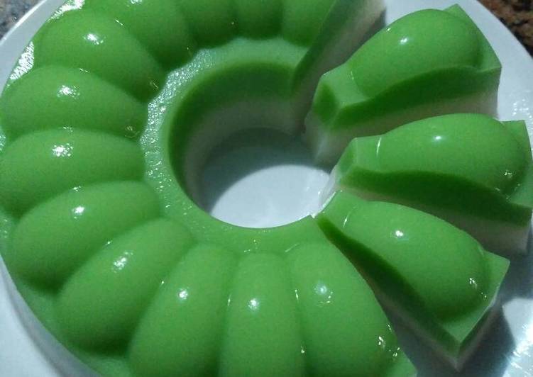 gambar untuk resep makanan Puding Kentang Lapis Kelapa