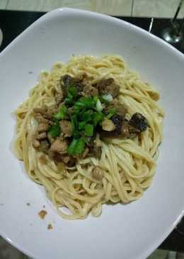 Mie ayam jamur