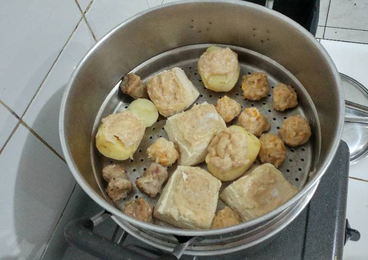 gambar untuk cara membuat Siomay Udang Ayam