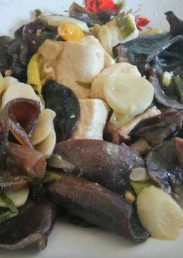 Oseng2 jamur kuping dan Tahu