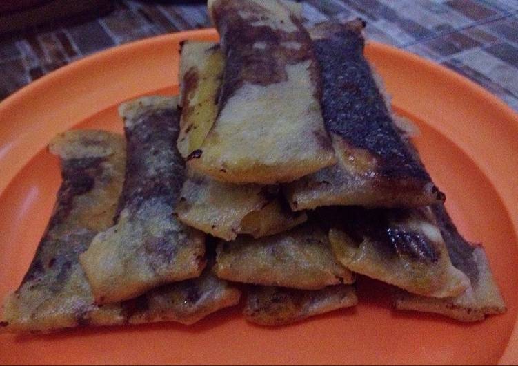 Resep Piscok Cheese (Pisang Coklat Keju) Oleh evita suhada