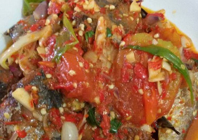 Ikan Tongkol Sambal Tomat