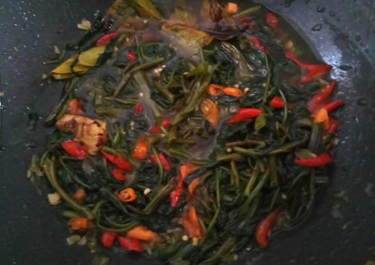 Resep Tumis kangkung ala warung SS Karya Nuha Azizah