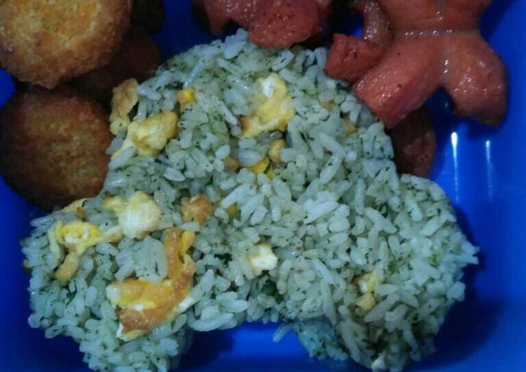 Resep Nasi goreng hijau daun bayam Karya Poetri Pratiwi