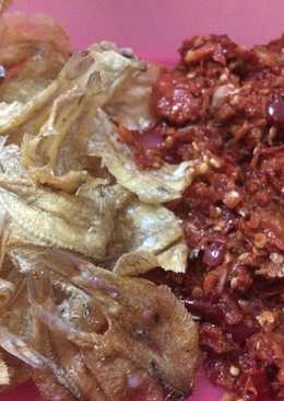 Sambel ayam geprek modifikasi terasi