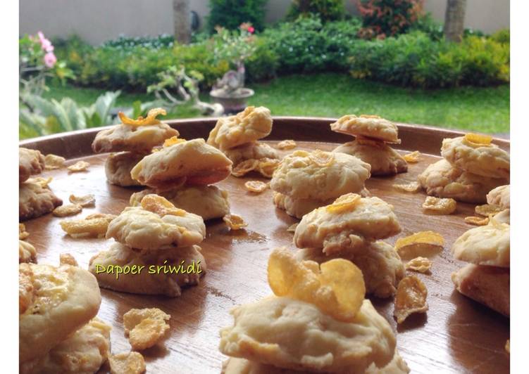 gambar untuk cara membuat Corn flakes cookies