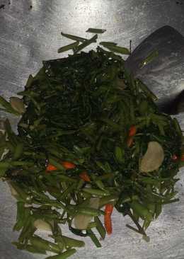 Tumis kangkung saus tiram