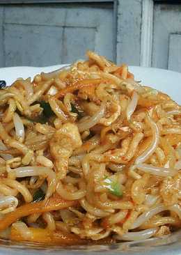 Mie goreng sederhana