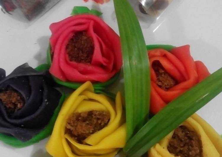 Resep Dadar gulung mawar & dadar gulung motif Oleh teh atiek