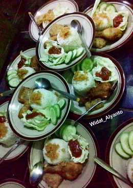 Nasi Uduk (Magicom) Ayam Goreng Kriuk