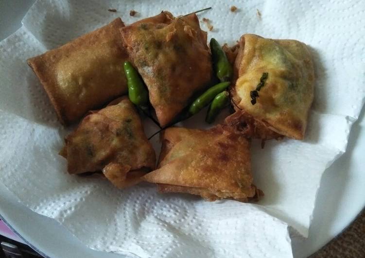 Resep Martabak telur kulit pangsit Oleh Dapurhana