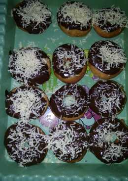 Donat cokelat keju