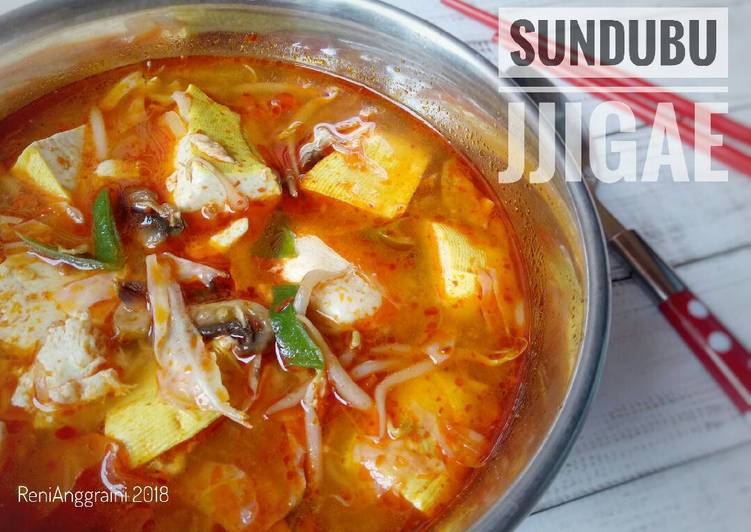  Resep  Sundubu Jjigae Sup Tahu Pedas ala  Korea  oleh Renie 