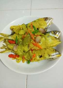 Ikan kembung bumbu acar