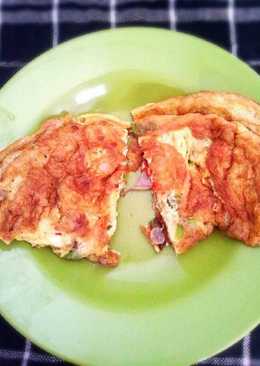 Telur dadar bumbu Bali pedess