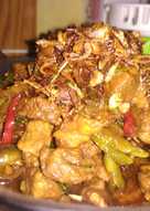 Daging sapi aroma daun jeruk pedas manis