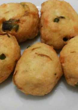 Perkedel tahu salmon