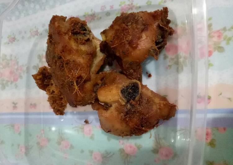 gambar untuk cara membuat Ayam goreng lengkuas syedap