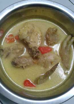 Ayam santan kuning