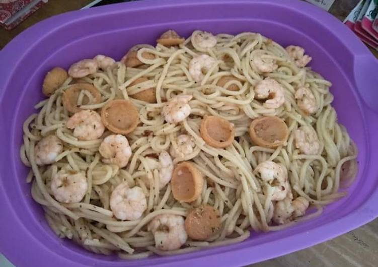 Resep Spaghetti Aglio Olio With Shrimp & Sausage (simple)