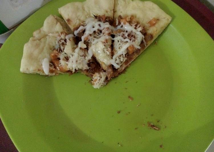 Resep Pizza teflon topping Tuna + Sosis Oleh Heny