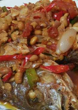 Kakap goreng masak tauco